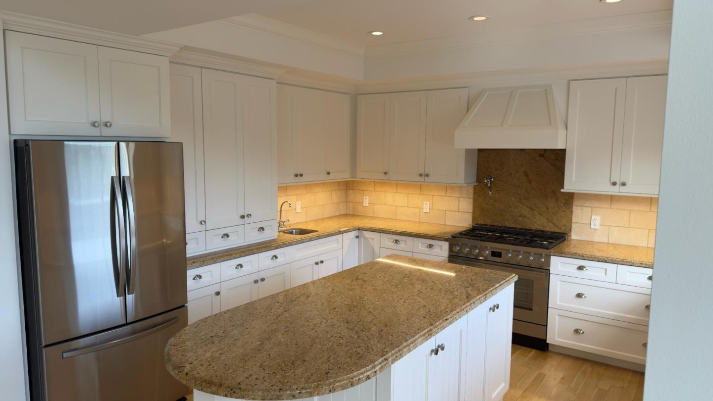 Detail Gallery Image 4 of 51 For 43 Baywood Ter, San Rafael,  CA 94901 - 4 Beds | 3/1 Baths