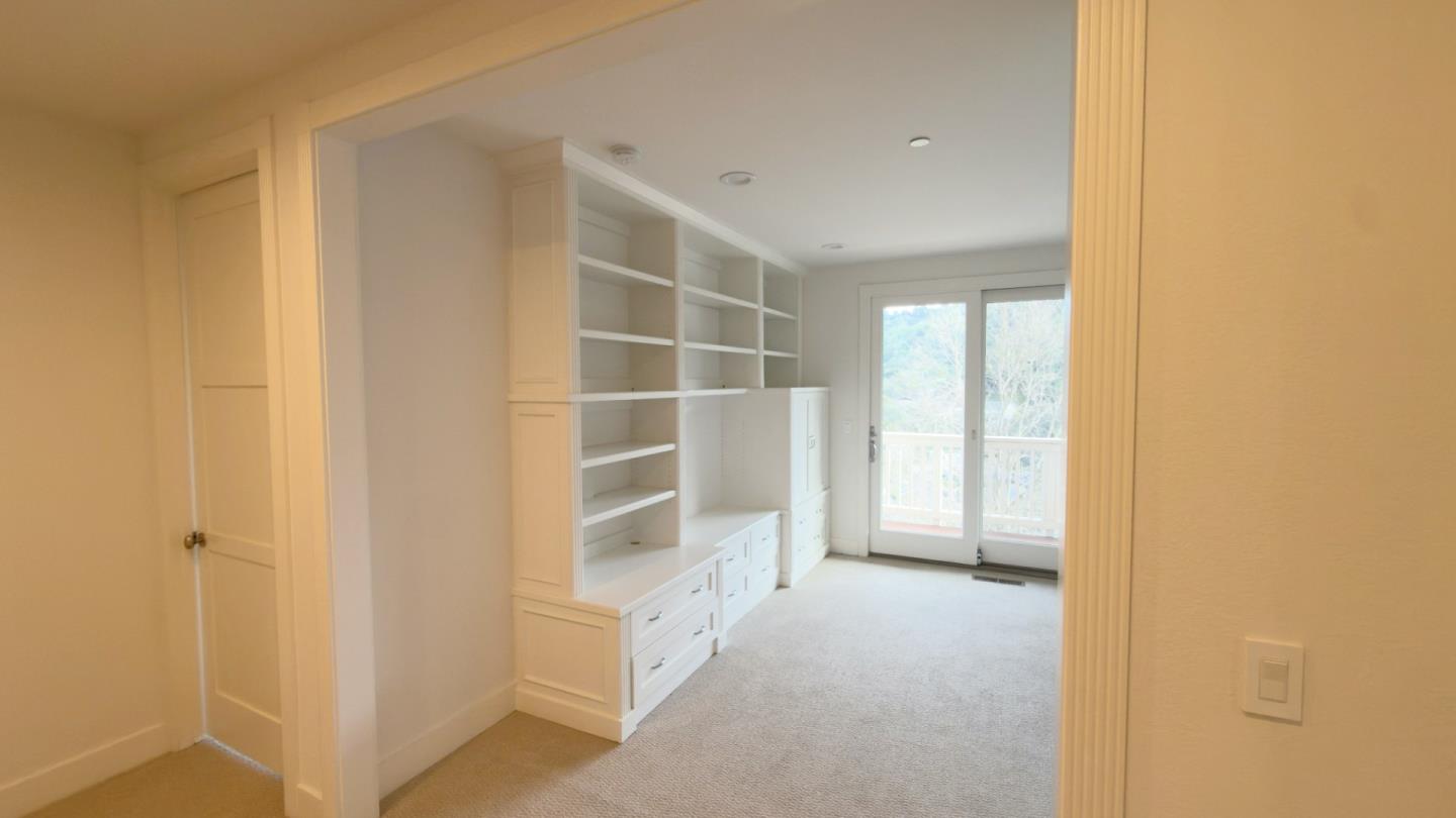 Detail Gallery Image 40 of 51 For 43 Baywood Ter, San Rafael,  CA 94901 - 4 Beds | 3/1 Baths