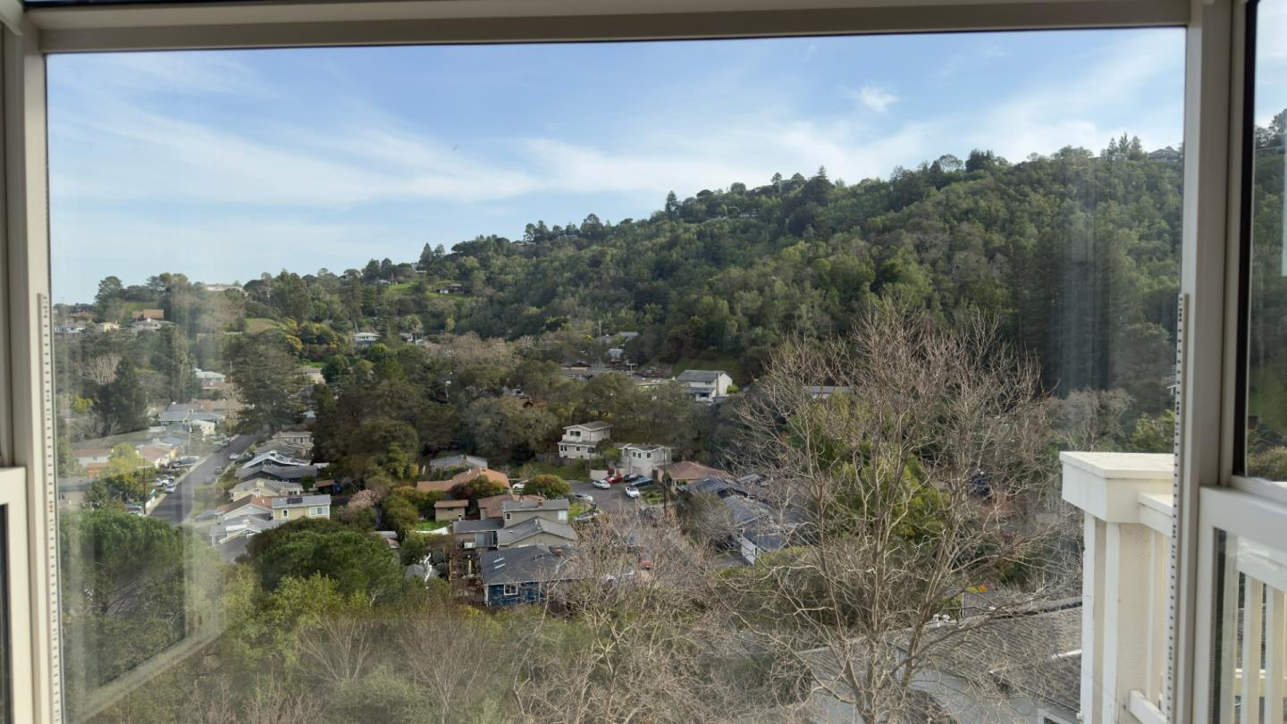 Detail Gallery Image 5 of 51 For 43 Baywood Ter, San Rafael,  CA 94901 - 4 Beds | 3/1 Baths