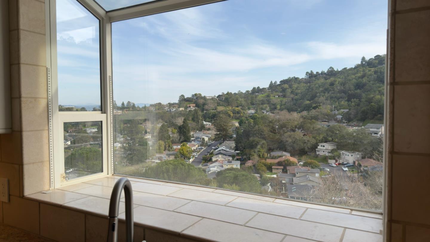 Detail Gallery Image 51 of 51 For 43 Baywood Ter, San Rafael,  CA 94901 - 4 Beds | 3/1 Baths