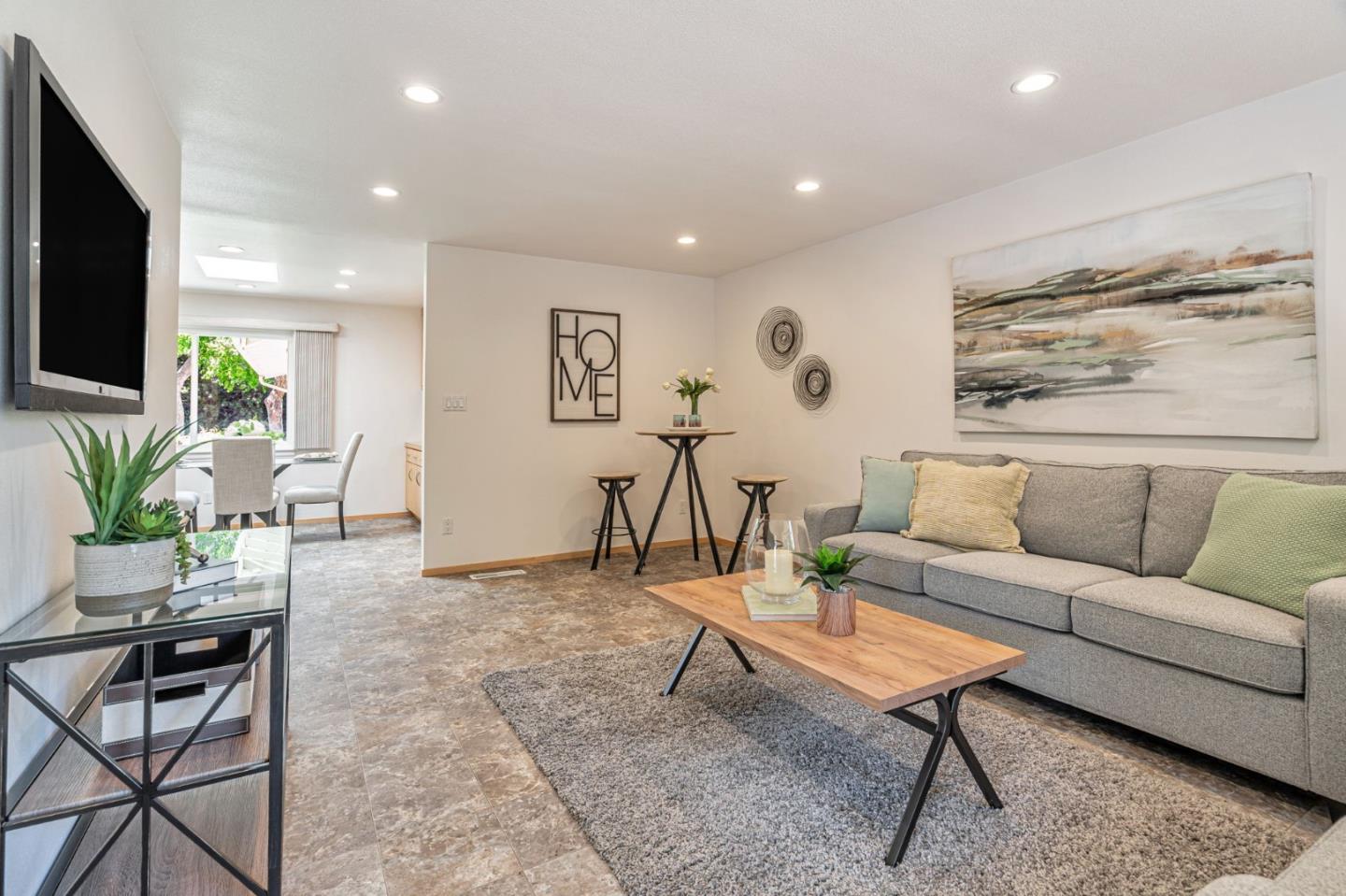 Detail Gallery Image 11 of 52 For 1635 Morton Ave, Los Altos,  CA 94024 - 3 Beds | 2 Baths