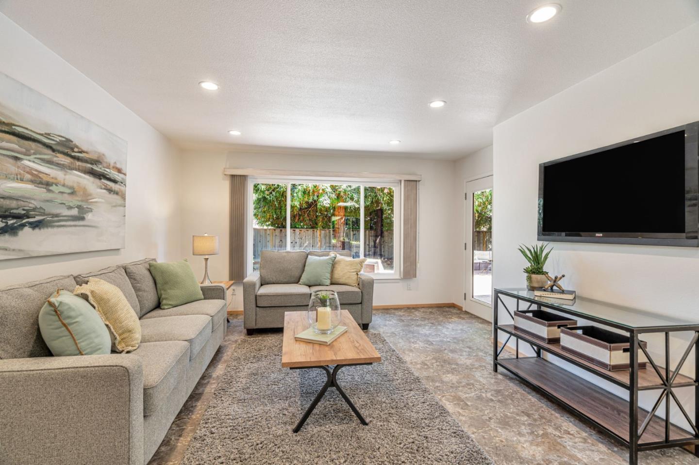 Detail Gallery Image 13 of 52 For 1635 Morton Ave, Los Altos,  CA 94024 - 3 Beds | 2 Baths