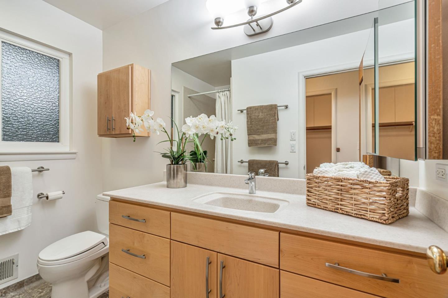 Detail Gallery Image 24 of 52 For 1635 Morton Ave, Los Altos,  CA 94024 - 3 Beds | 2 Baths