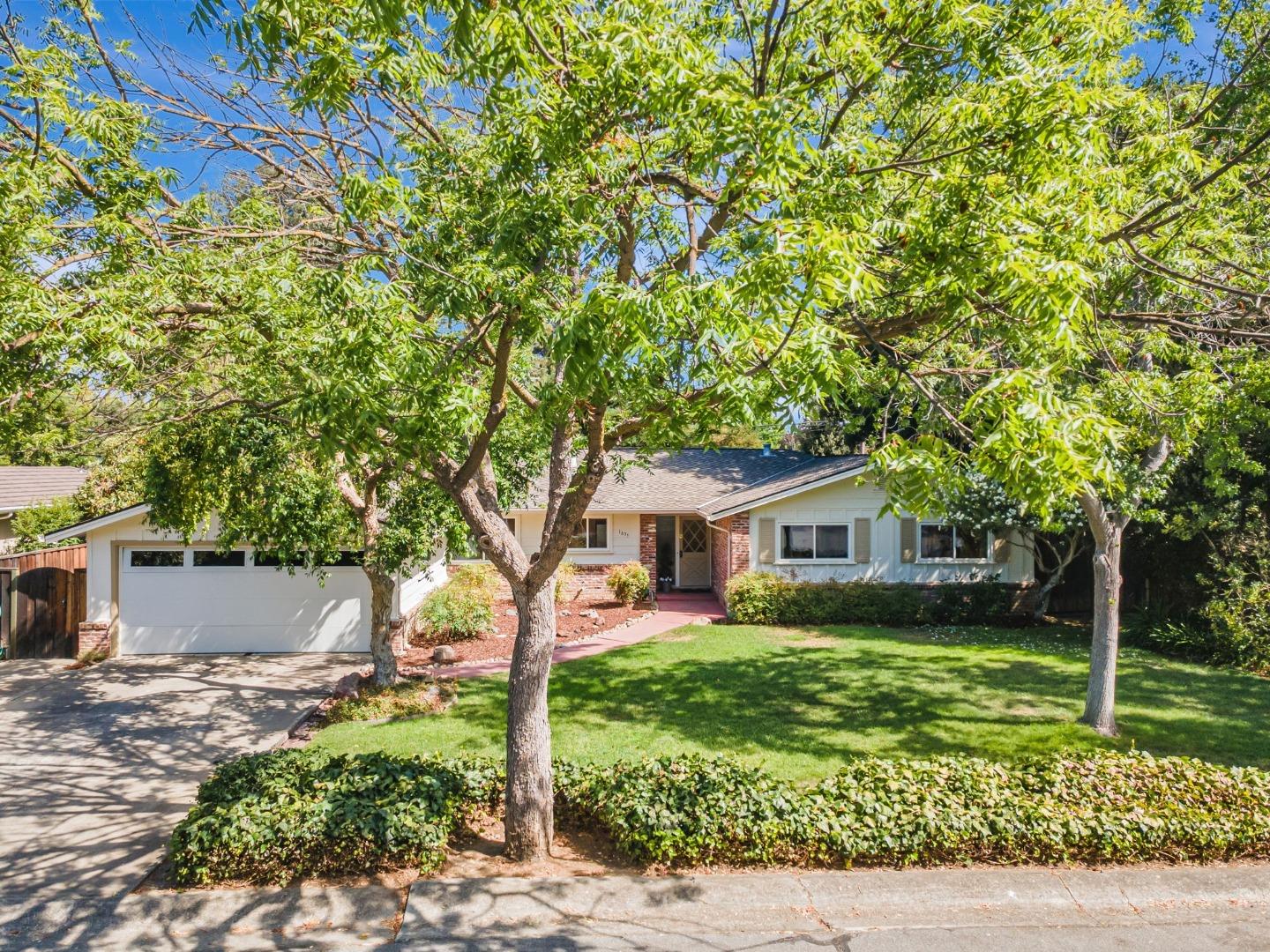Detail Gallery Image 40 of 52 For 1635 Morton Ave, Los Altos,  CA 94024 - 3 Beds | 2 Baths