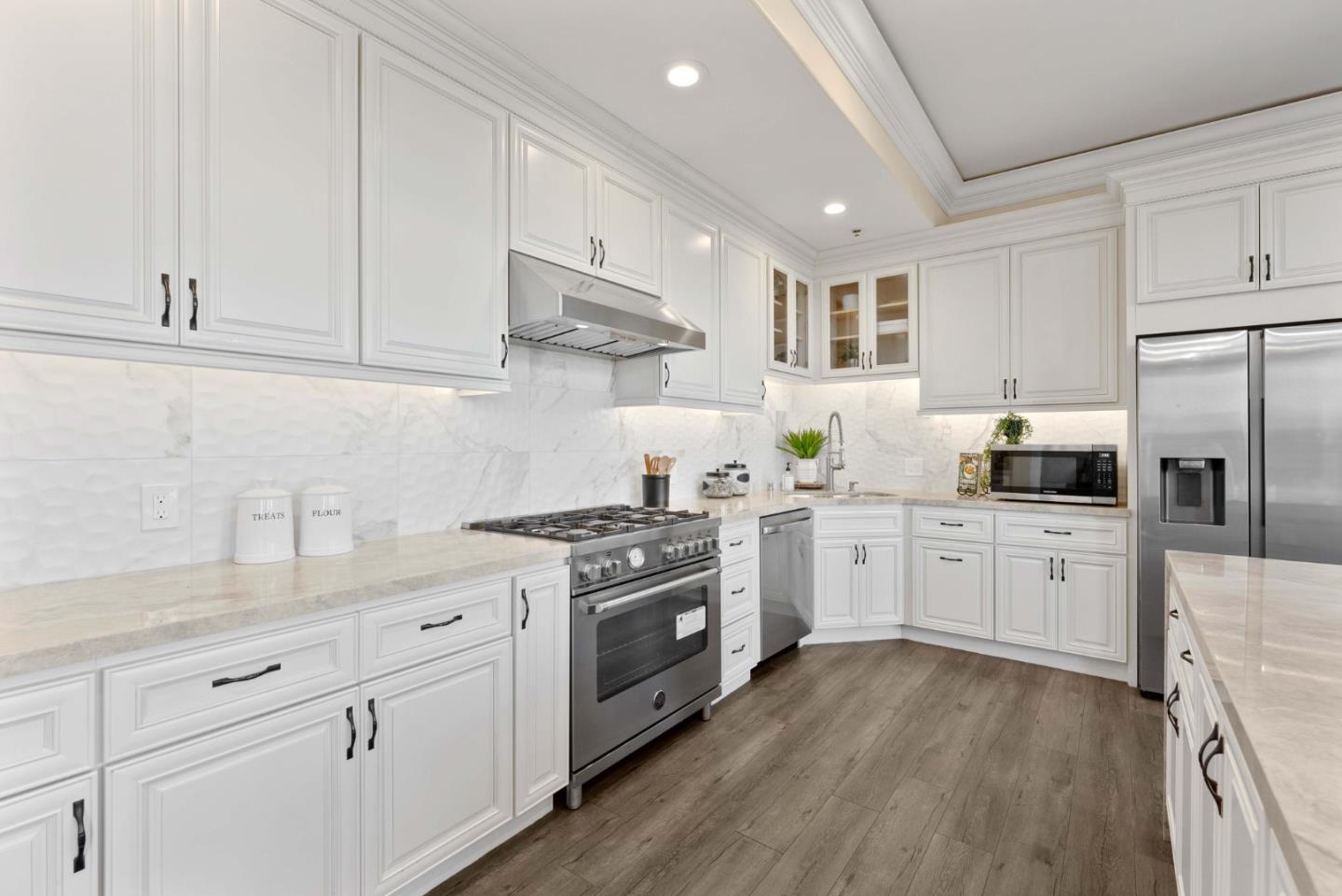 Detail Gallery Image 14 of 92 For 20394 Almaden Rd, San Jose,  CA 95120 - 4 Beds | 4 Baths