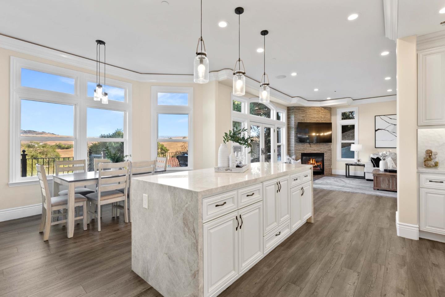 Detail Gallery Image 17 of 92 For 20394 Almaden Rd, San Jose,  CA 95120 - 4 Beds | 4 Baths
