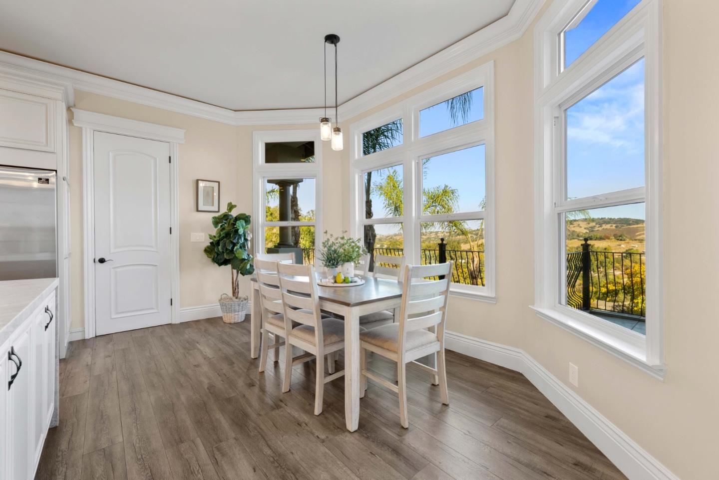 Detail Gallery Image 18 of 92 For 20394 Almaden Rd, San Jose,  CA 95120 - 4 Beds | 4 Baths