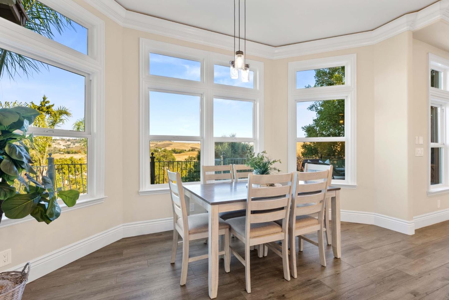 Detail Gallery Image 19 of 92 For 20394 Almaden Rd, San Jose,  CA 95120 - 4 Beds | 4 Baths