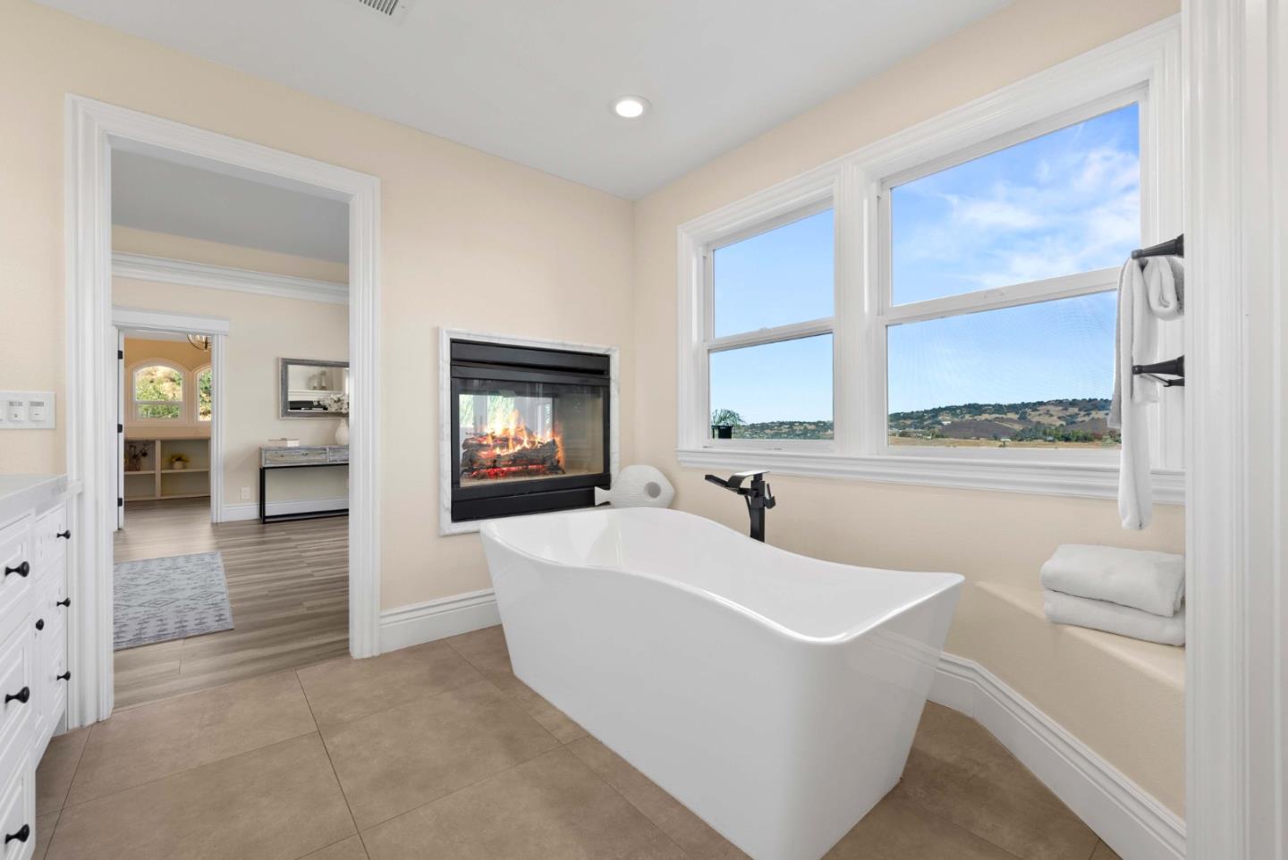 Detail Gallery Image 26 of 92 For 20394 Almaden Rd, San Jose,  CA 95120 - 4 Beds | 4 Baths