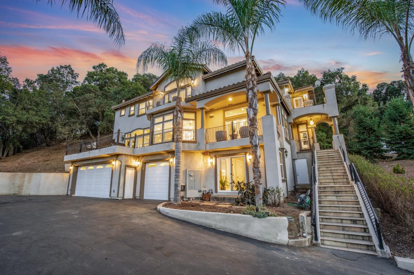 Detail Gallery Image 3 of 92 For 20394 Almaden Rd, San Jose,  CA 95120 - 4 Beds | 4 Baths