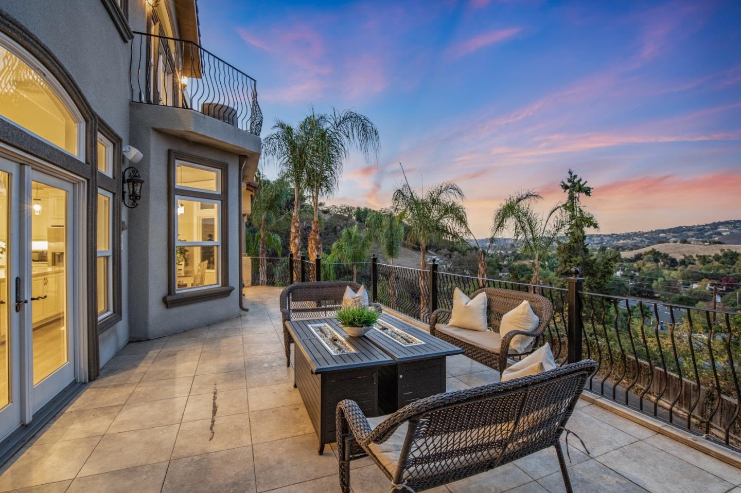 Detail Gallery Image 5 of 92 For 20394 Almaden Rd, San Jose,  CA 95120 - 4 Beds | 4 Baths