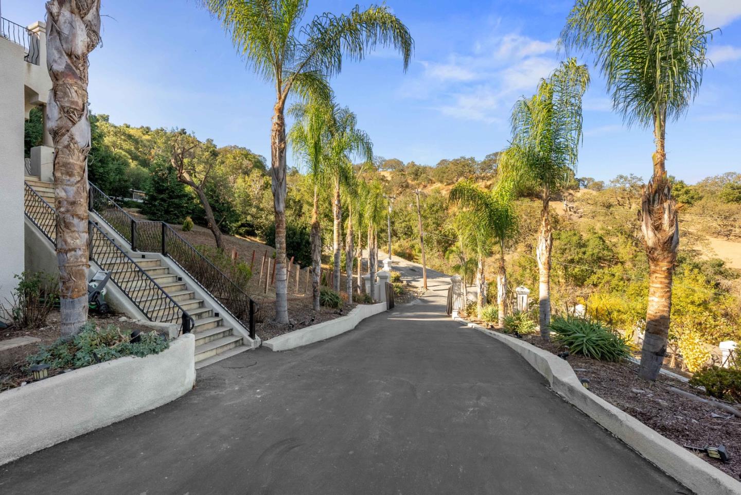 Detail Gallery Image 80 of 92 For 20394 Almaden Rd, San Jose,  CA 95120 - 4 Beds | 4 Baths