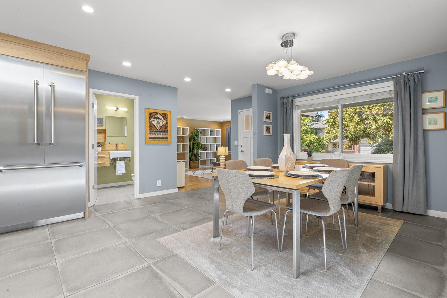 Detail Gallery Image 11 of 57 For 122 Belvale Dr, Los Gatos,  CA 95032 - 4 Beds | 2/1 Baths