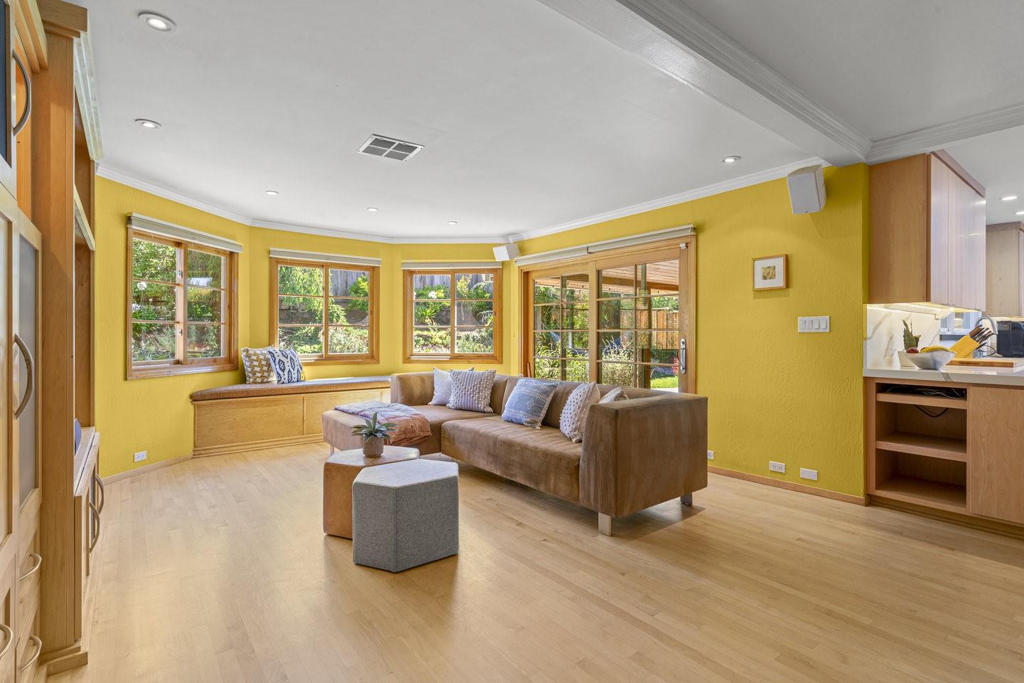 Detail Gallery Image 21 of 57 For 122 Belvale Dr, Los Gatos,  CA 95032 - 4 Beds | 2/1 Baths