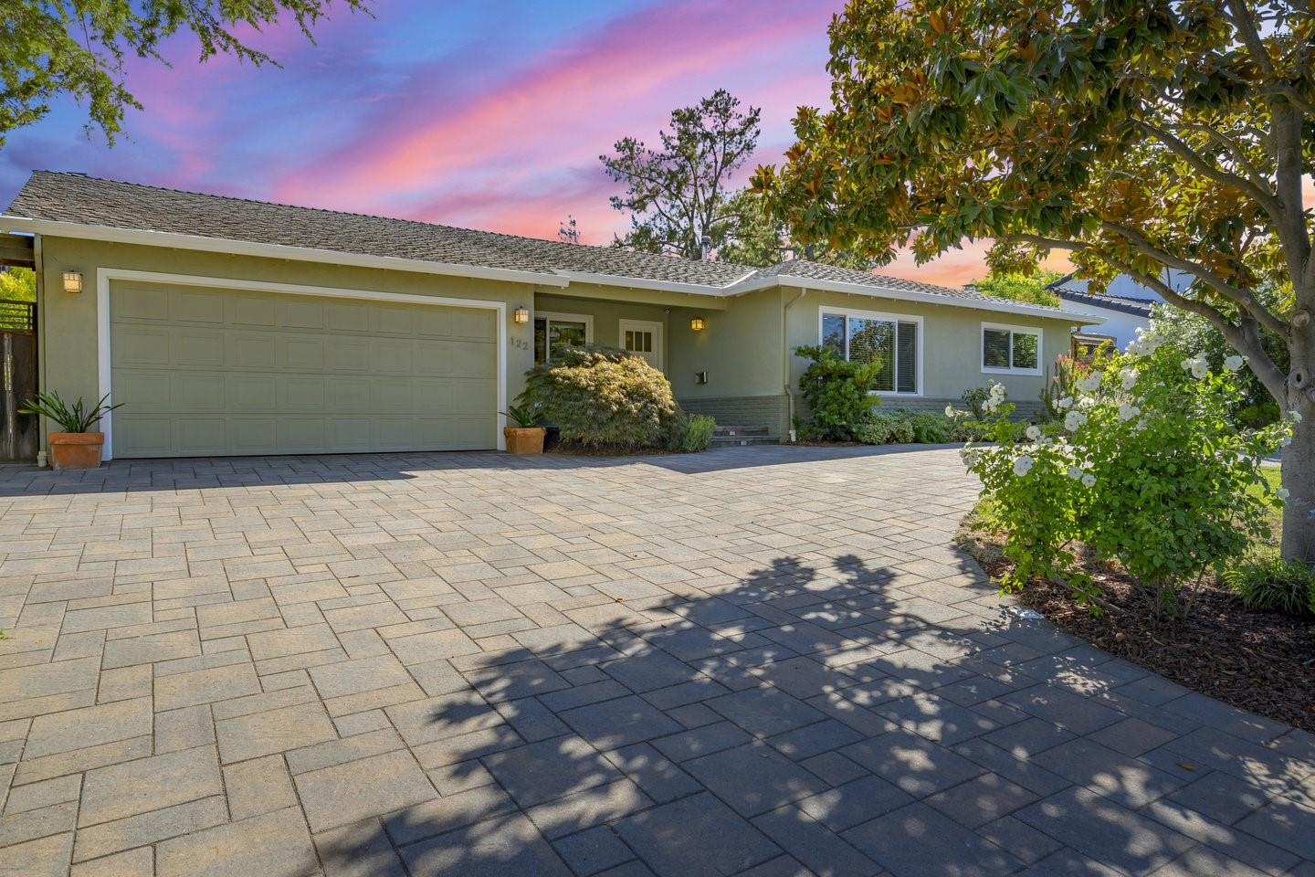 Detail Gallery Image 3 of 57 For 122 Belvale Dr, Los Gatos,  CA 95032 - 4 Beds | 2/1 Baths