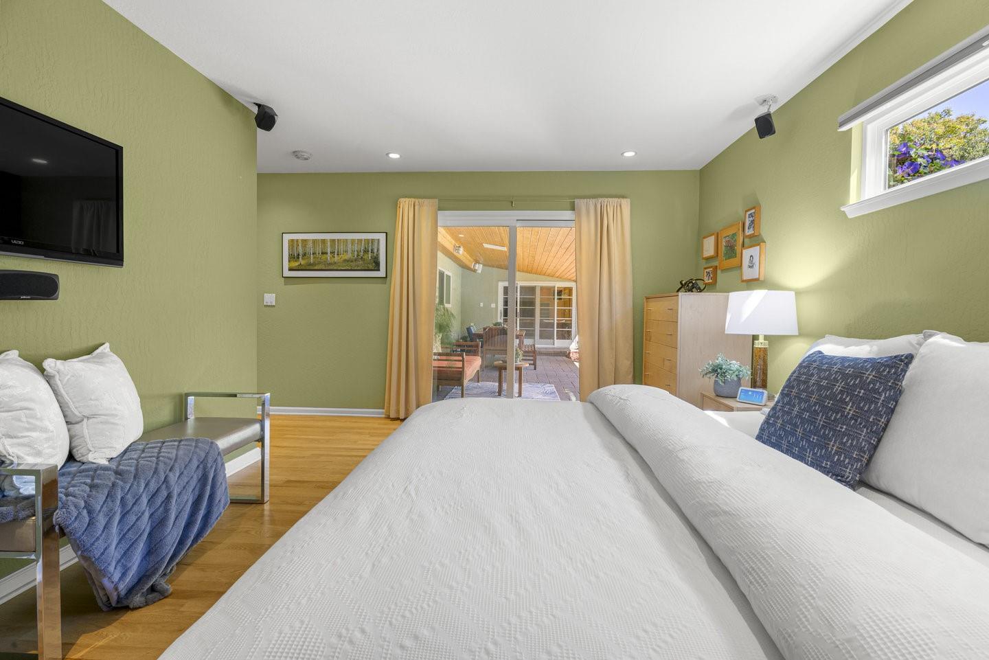 Detail Gallery Image 38 of 57 For 122 Belvale Dr, Los Gatos,  CA 95032 - 4 Beds | 2/1 Baths