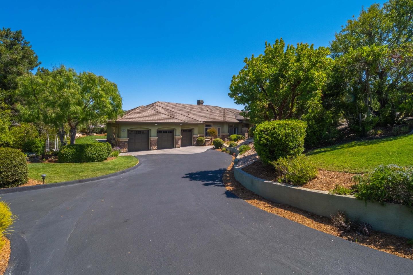 Detail Gallery Image 43 of 46 For 27812 Crowne Point Dr, Salinas,  CA 93908 - 4 Beds | 3/1 Baths