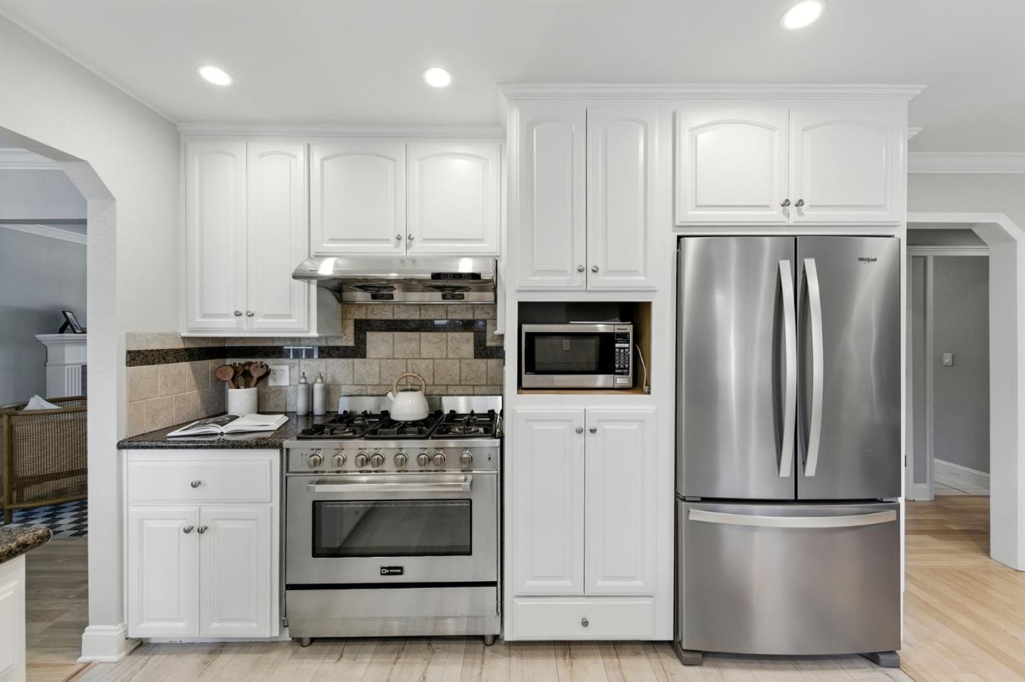Detail Gallery Image 18 of 56 For 112 Bacigalupi Dr, Los Gatos,  CA 95032 - 4 Beds | 3 Baths