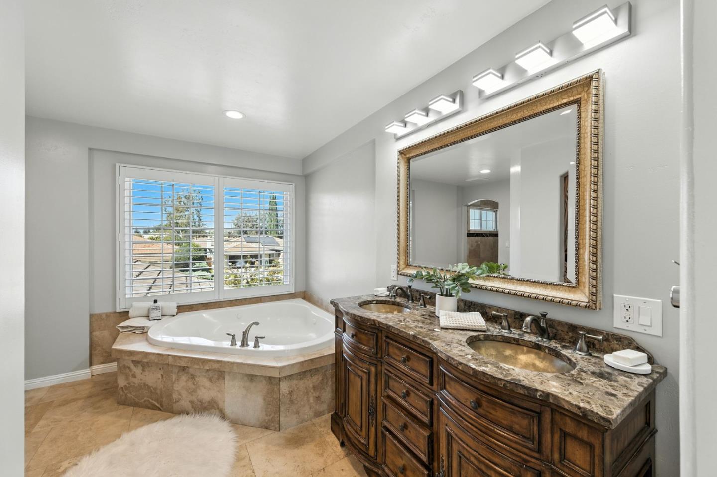 Detail Gallery Image 47 of 56 For 112 Bacigalupi Dr, Los Gatos,  CA 95032 - 4 Beds | 3 Baths
