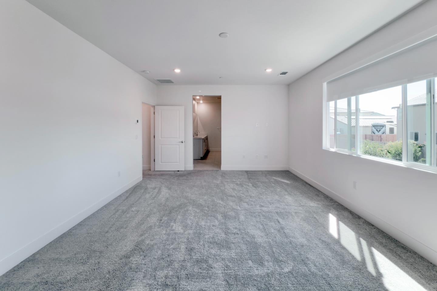 Detail Gallery Image 32 of 56 For 1991 Rosemary Dr, Hollister,  CA 95023 - 5 Beds | 4 Baths