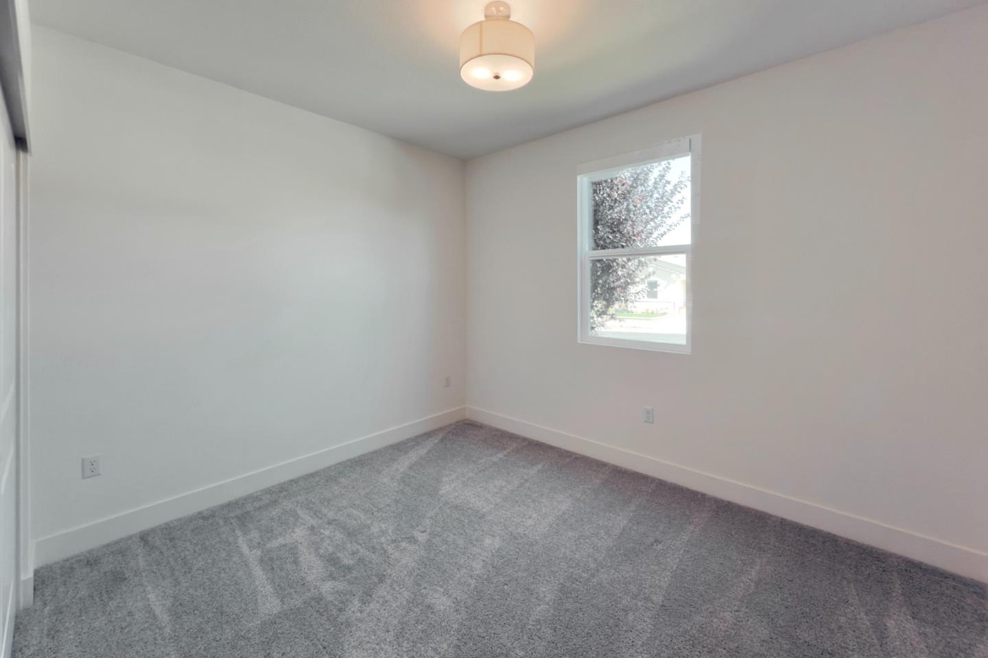 Detail Gallery Image 7 of 56 For 1991 Rosemary Dr, Hollister,  CA 95023 - 5 Beds | 4 Baths