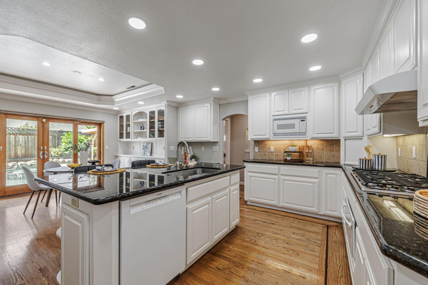 Detail Gallery Image 11 of 42 For 5121 Noella Way, San Jose,  CA 95124 - 3 Beds | 2 Baths