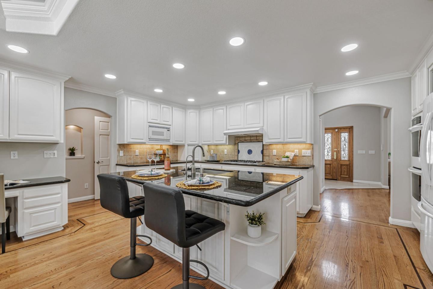 Detail Gallery Image 13 of 42 For 5121 Noella Way, San Jose,  CA 95124 - 3 Beds | 2 Baths