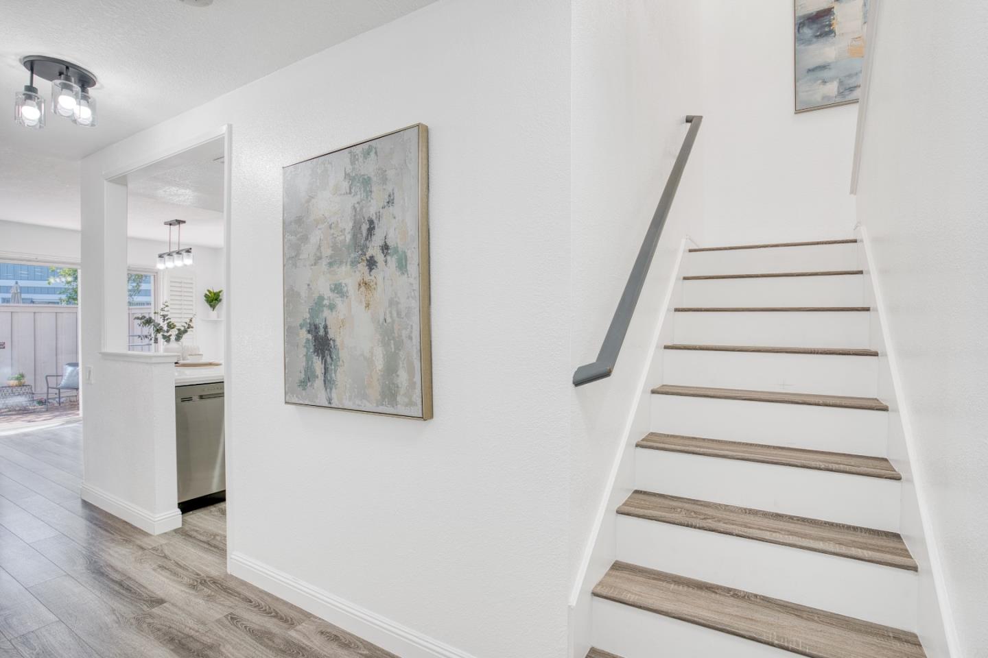 Detail Gallery Image 19 of 38 For 340 N Wildwood, Hercules,  CA 94547 - 3 Beds | 2/1 Baths