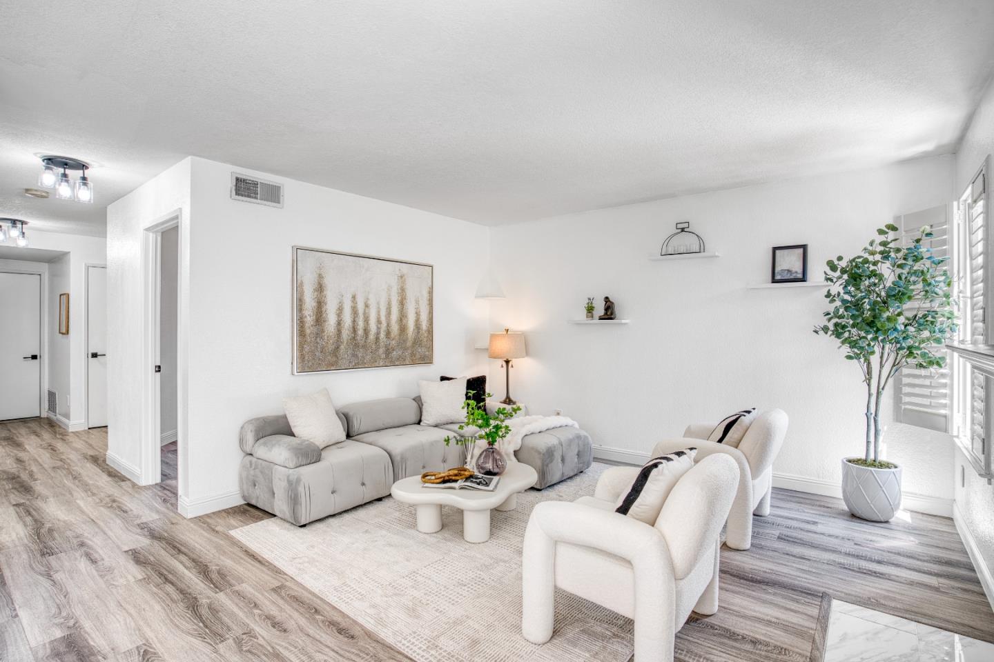 Detail Gallery Image 2 of 38 For 340 N Wildwood, Hercules,  CA 94547 - 3 Beds | 2/1 Baths