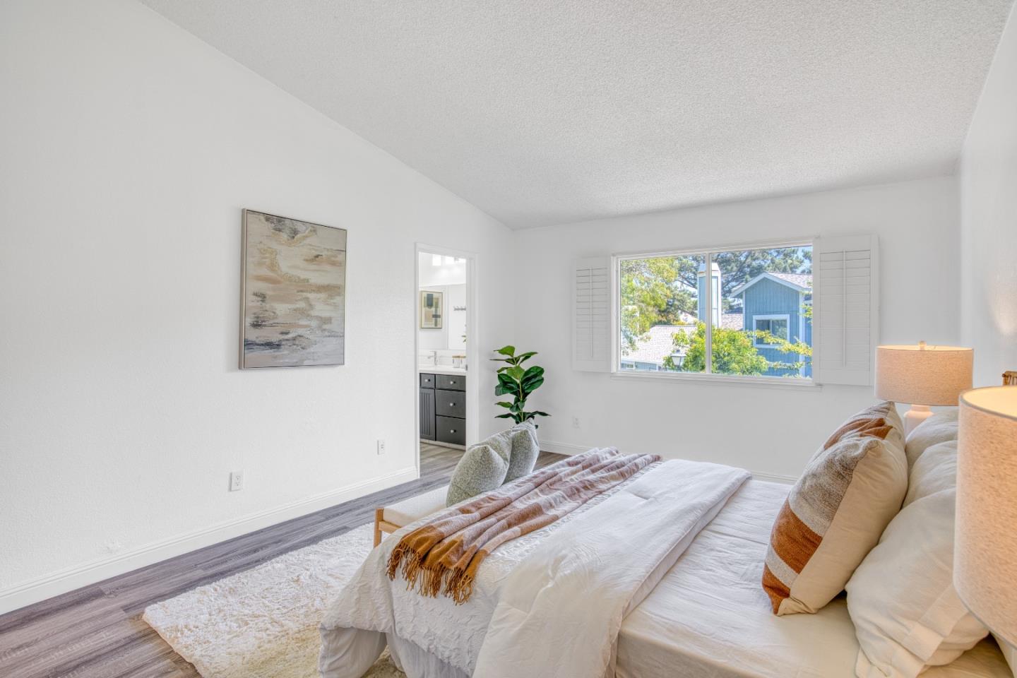 Detail Gallery Image 26 of 38 For 340 N Wildwood, Hercules,  CA 94547 - 3 Beds | 2/1 Baths