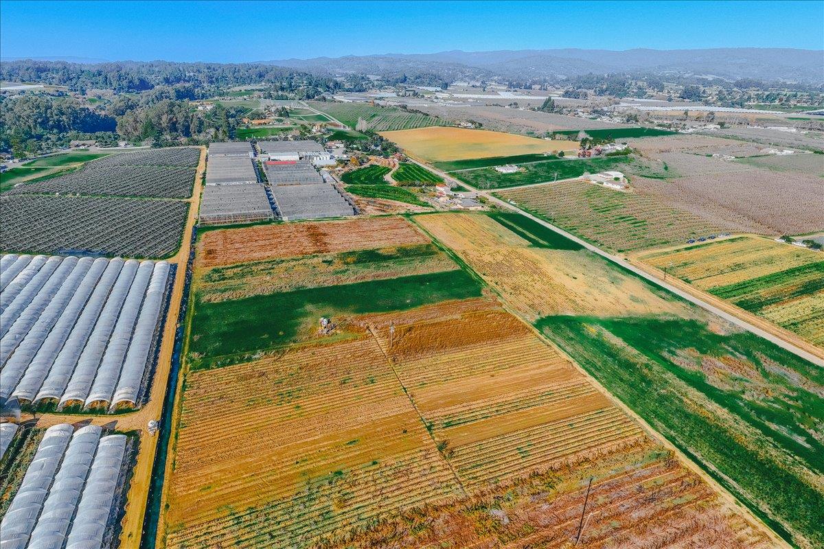 Detail Gallery Image 64 of 68 For 371 Calabasas Rd, Watsonville,  CA 95076 - – Beds | – Baths