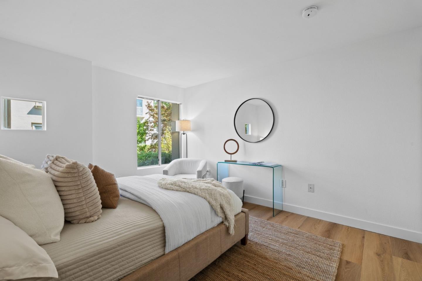 Detail Gallery Image 10 of 36 For 803 Debut Ct, San Jose,  CA 95134 - 2 Beds | 2 Baths