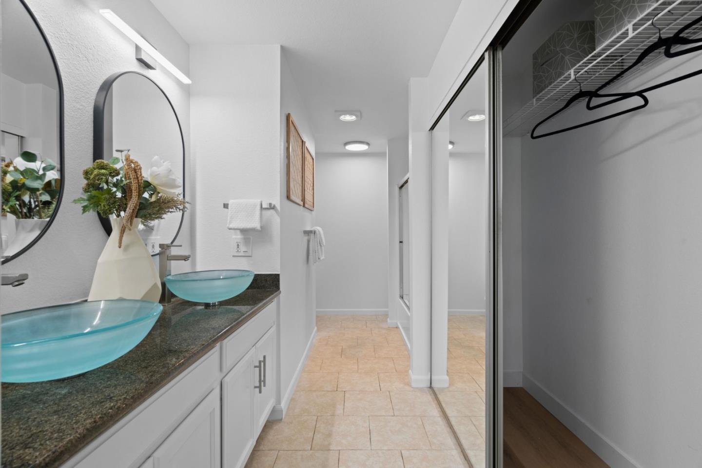 Detail Gallery Image 13 of 36 For 803 Debut Ct, San Jose,  CA 95134 - 2 Beds | 2 Baths