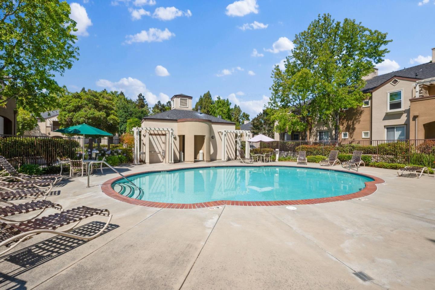 Detail Gallery Image 24 of 36 For 803 Debut Ct, San Jose,  CA 95134 - 2 Beds | 2 Baths