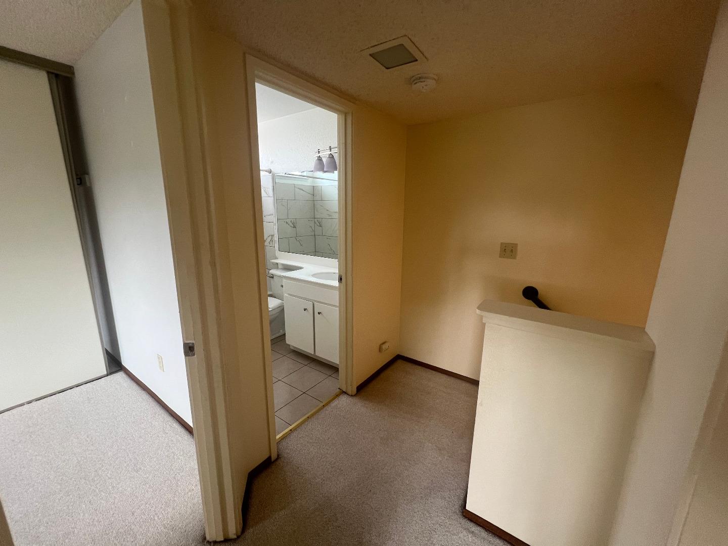 Detail Gallery Image 17 of 51 For 1077 Ofarrell Ct, Salinas,  CA 93907 - 3 Beds | 2 Baths