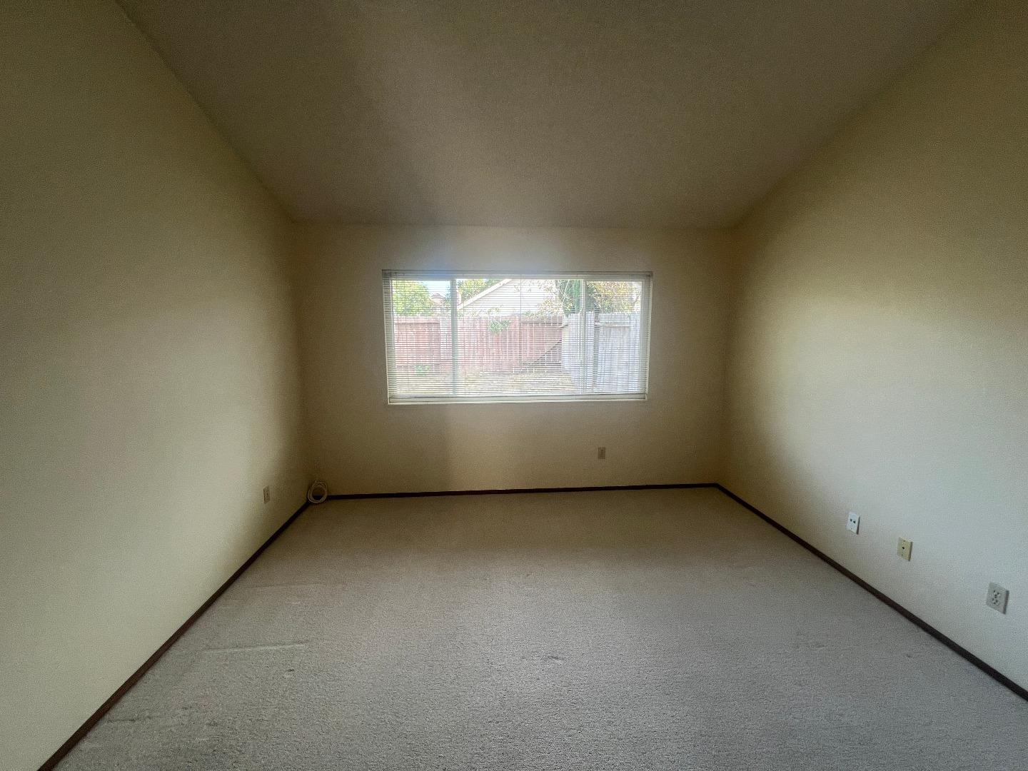 Detail Gallery Image 19 of 51 For 1077 Ofarrell Ct, Salinas,  CA 93907 - 3 Beds | 2 Baths