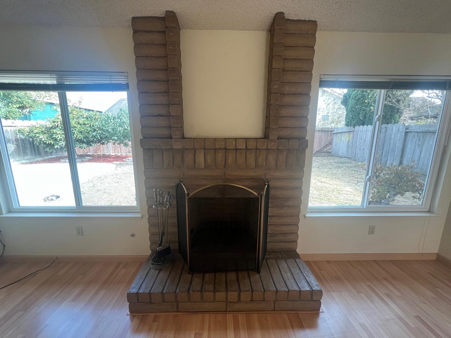 Detail Gallery Image 7 of 51 For 1077 Ofarrell Ct, Salinas,  CA 93907 - 3 Beds | 2 Baths