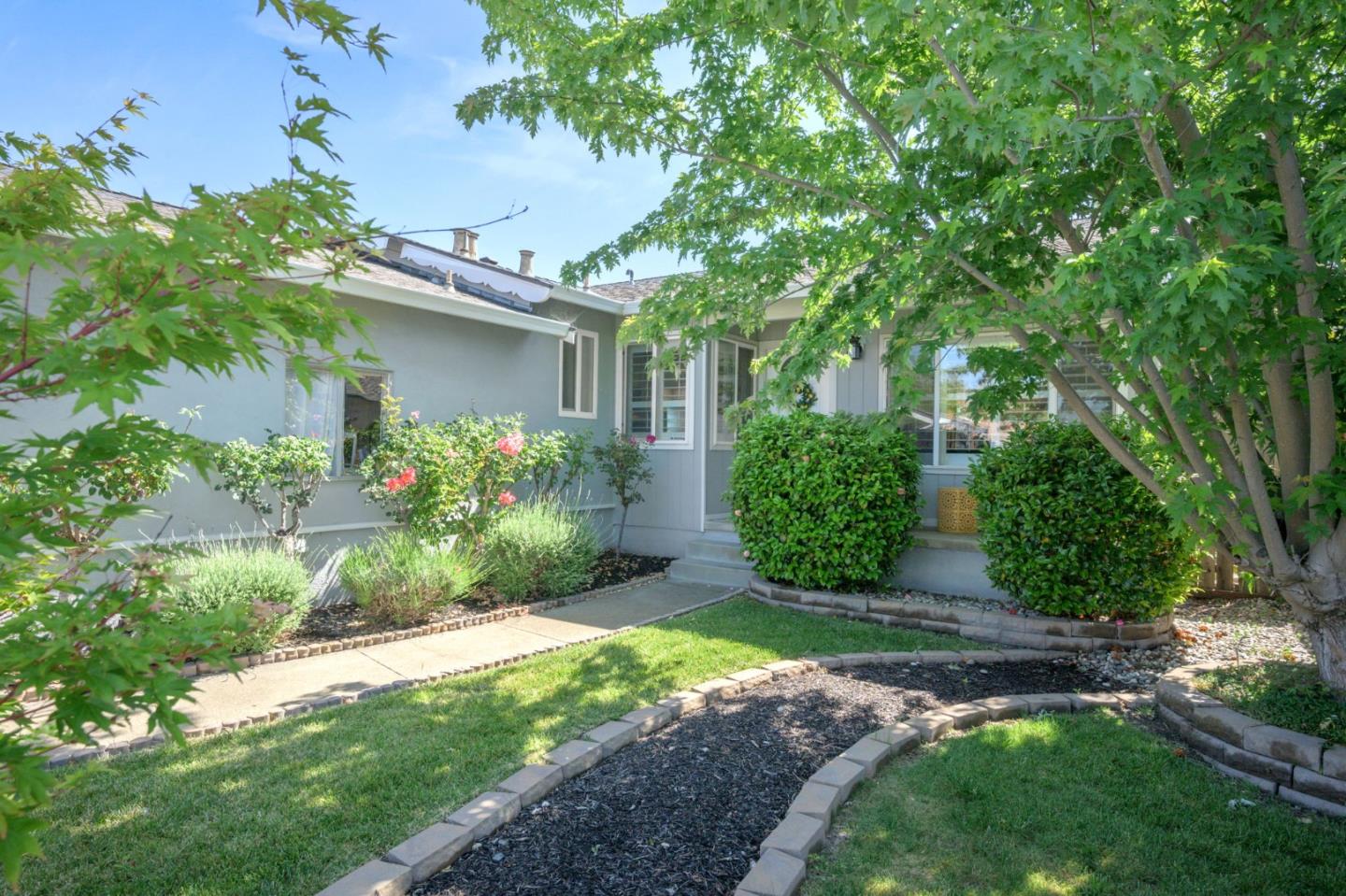 Detail Gallery Image 10 of 45 For 19336 Garrison Ave, Castro Valley,  CA 94546 - 3 Beds | 2 Baths