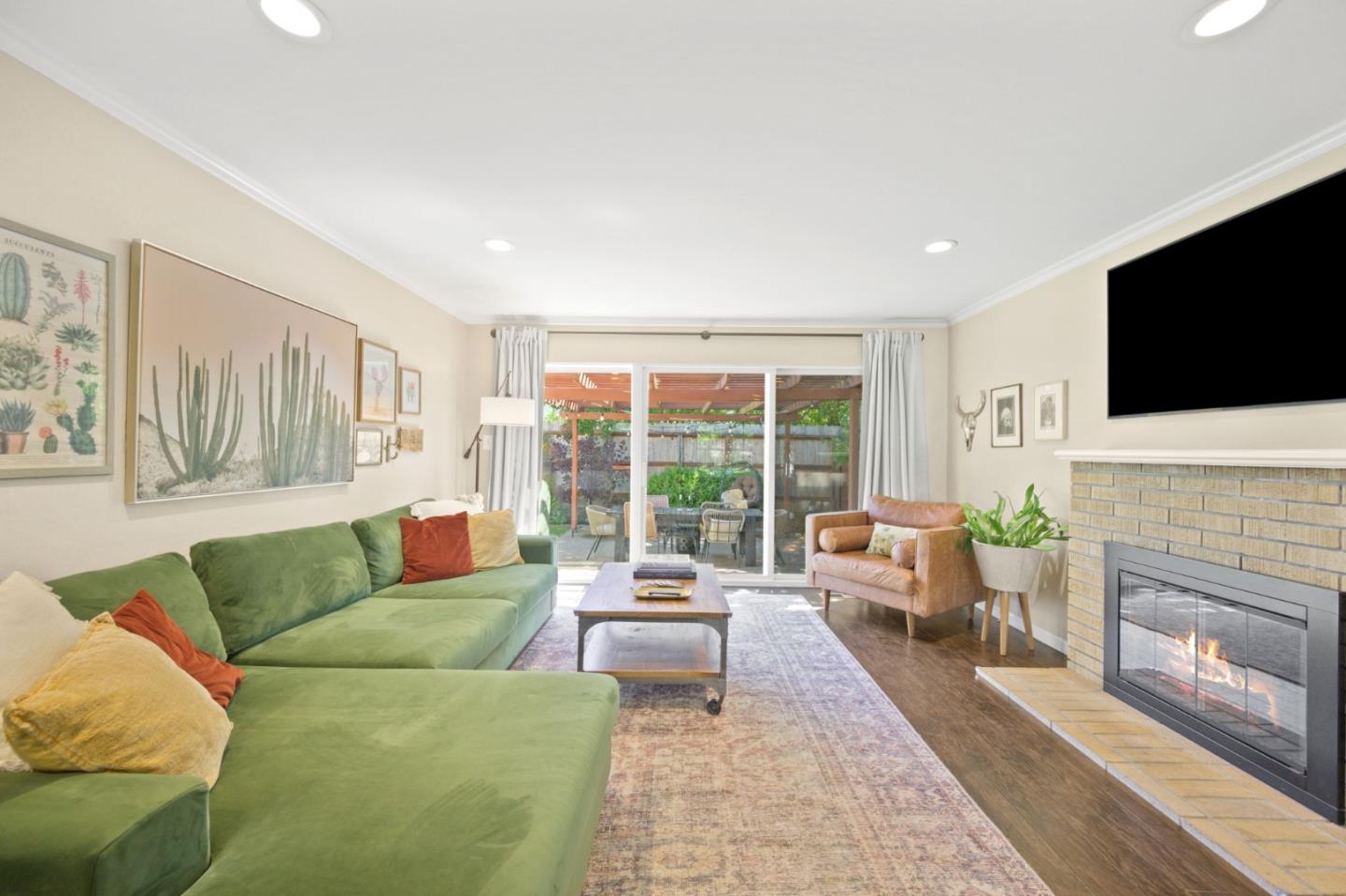 Detail Gallery Image 16 of 45 For 19336 Garrison Ave, Castro Valley,  CA 94546 - 3 Beds | 2 Baths