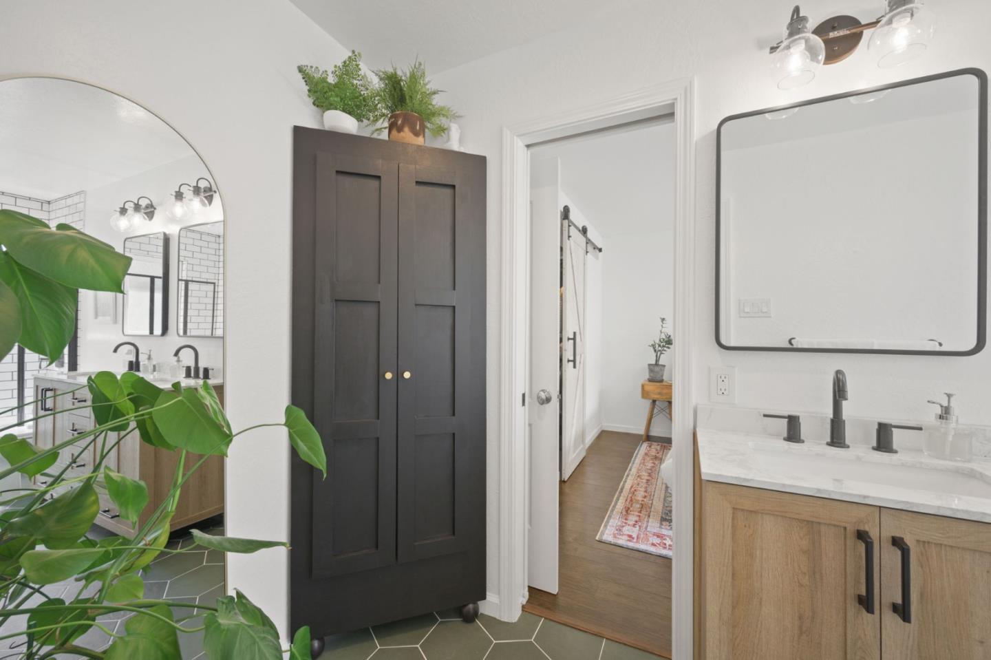 Detail Gallery Image 23 of 45 For 19336 Garrison Ave, Castro Valley,  CA 94546 - 3 Beds | 2 Baths