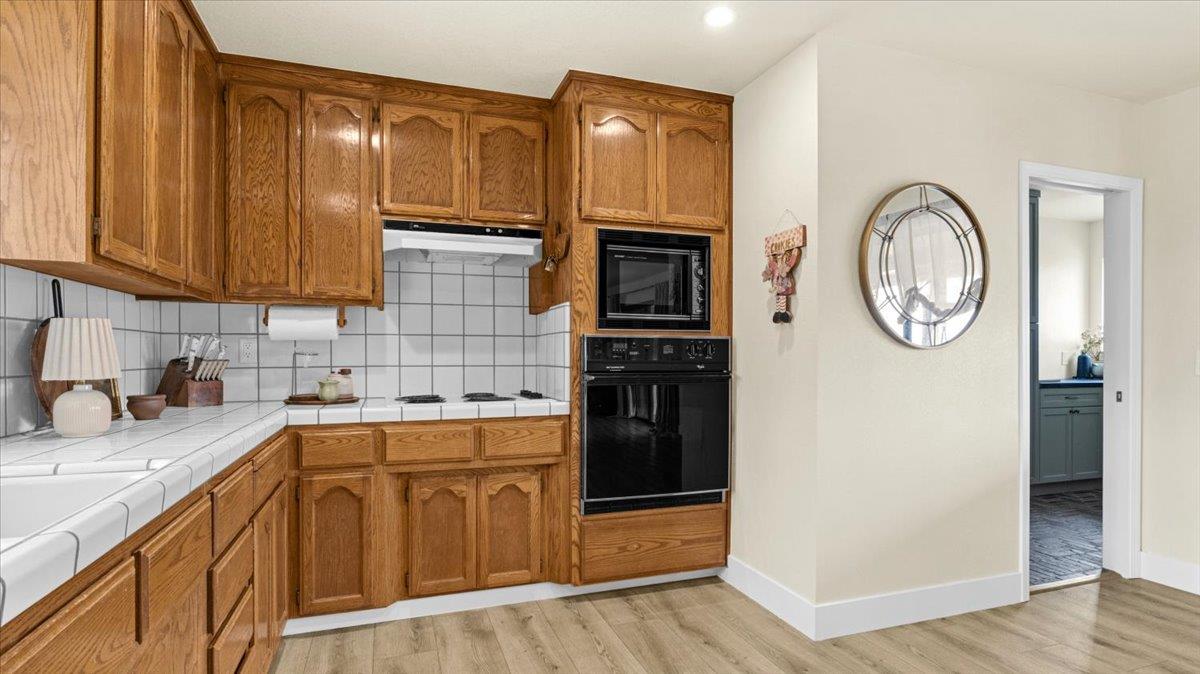 Detail Gallery Image 11 of 32 For 352 Cowden Rd, Hollister,  CA 95023 - 3 Beds | 2 Baths