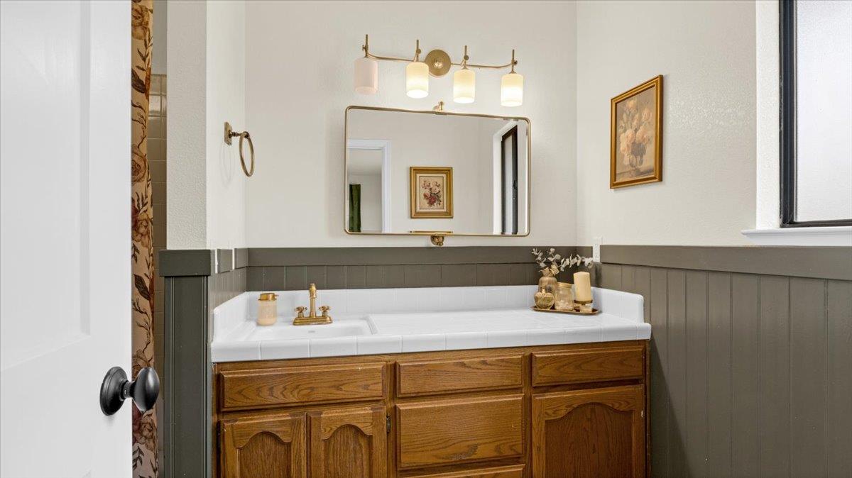 Detail Gallery Image 15 of 32 For 352 Cowden Rd, Hollister,  CA 95023 - 3 Beds | 2 Baths