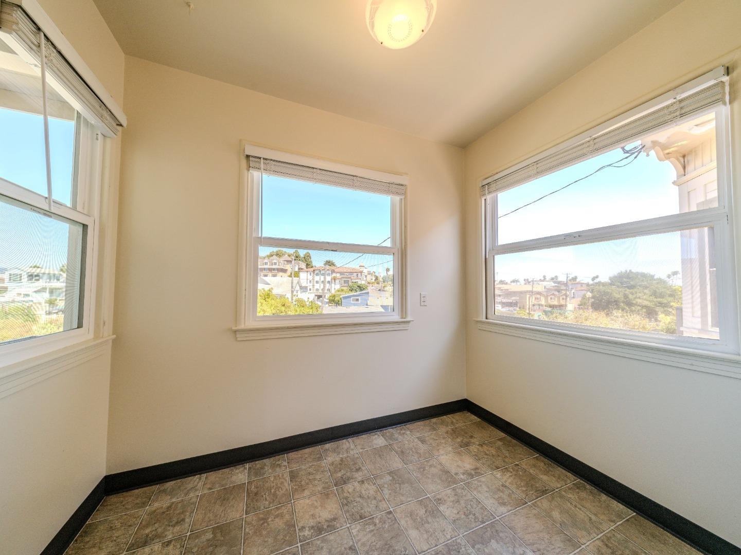 Detail Gallery Image 14 of 25 For 108 W Cliff Dr, Santa Cruz,  CA 95060 - – Beds | – Baths