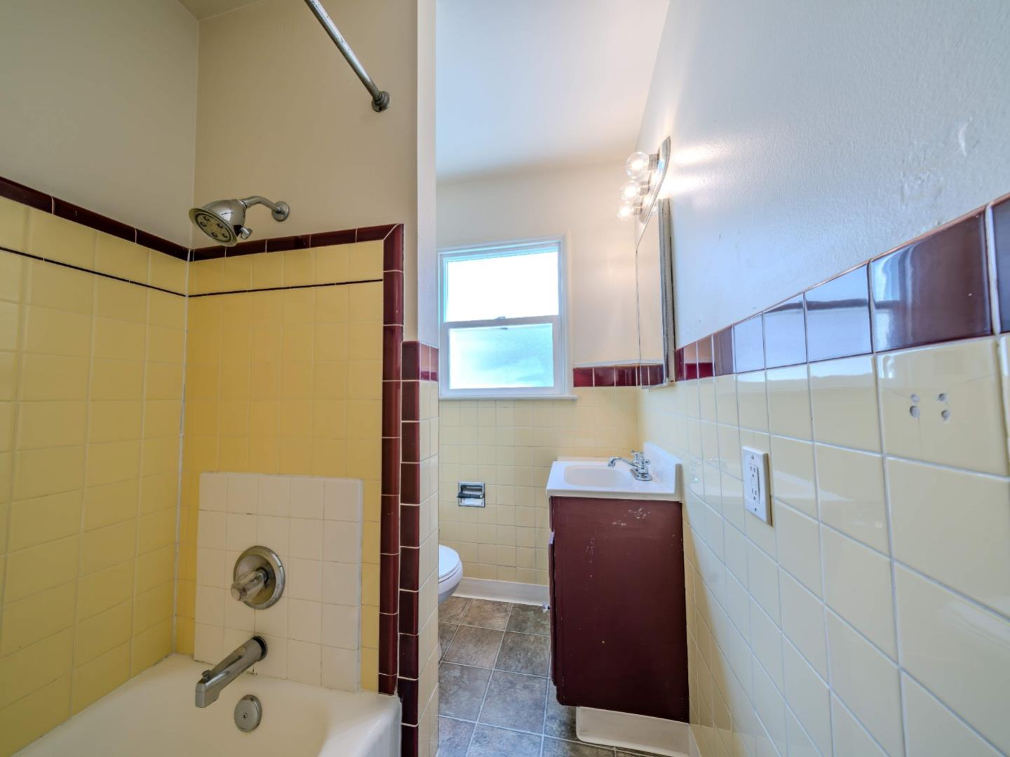 Detail Gallery Image 16 of 25 For 108 W Cliff Dr, Santa Cruz,  CA 95060 - – Beds | – Baths