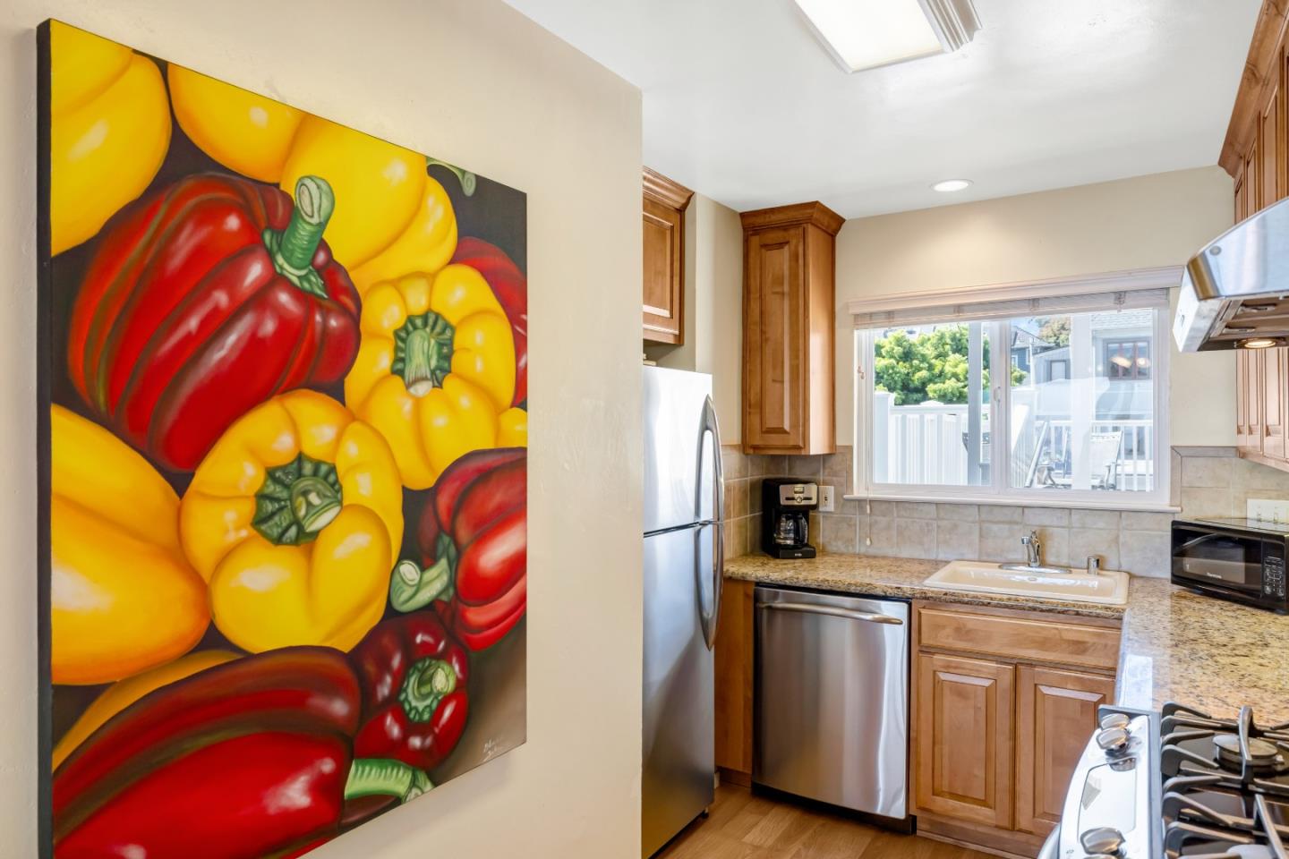 Detail Gallery Image 18 of 53 For 585 Ocean View Blvd #3,  Pacific Grove,  CA 93950 - 2 Beds | 1/1 Baths