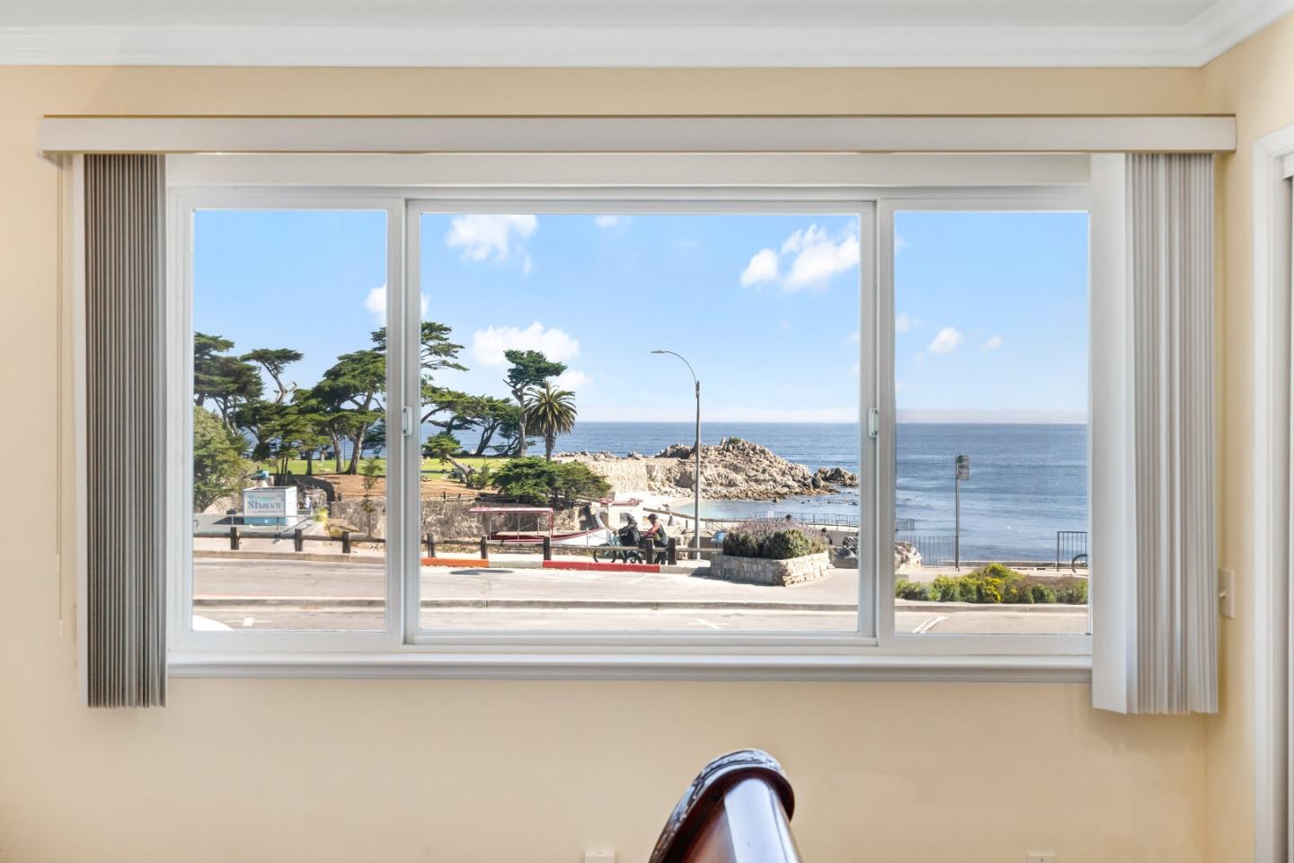 Detail Gallery Image 21 of 53 For 585 Ocean View Blvd #3,  Pacific Grove,  CA 93950 - 2 Beds | 1/1 Baths