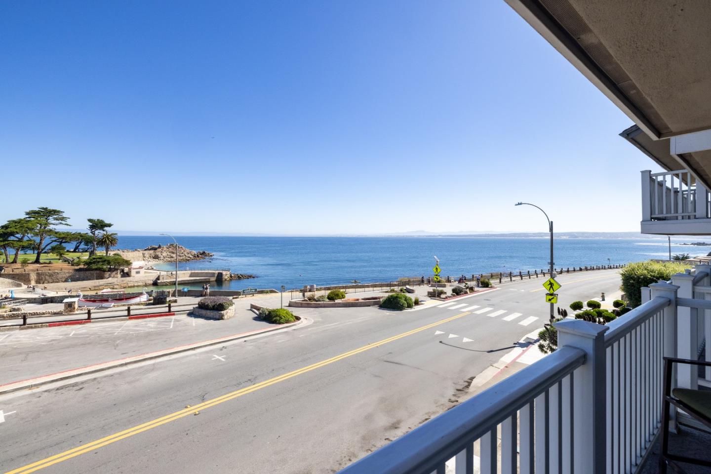 Detail Gallery Image 31 of 53 For 585 Ocean View Blvd #3,  Pacific Grove,  CA 93950 - 2 Beds | 1/1 Baths