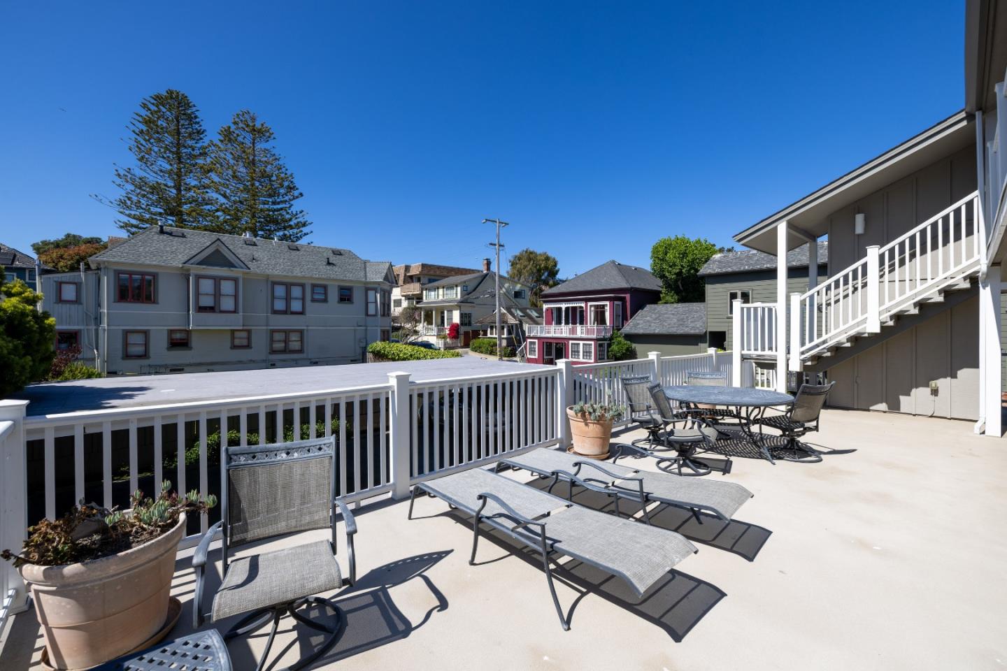 Detail Gallery Image 33 of 53 For 585 Ocean View Blvd #3,  Pacific Grove,  CA 93950 - 2 Beds | 1/1 Baths