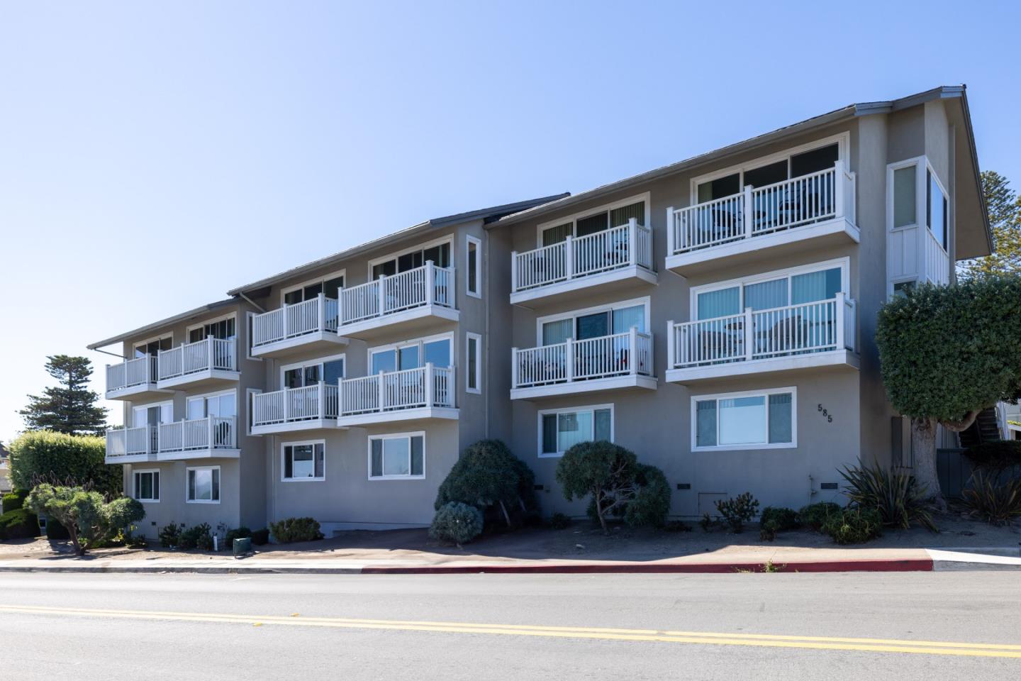 Detail Gallery Image 52 of 53 For 585 Ocean View Blvd #3,  Pacific Grove,  CA 93950 - 2 Beds | 1/1 Baths