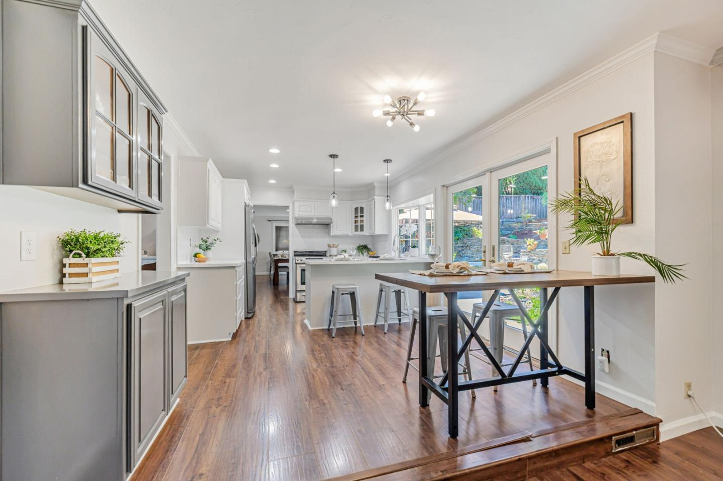 Detail Gallery Image 12 of 54 For 6227 Calle Bonita, San Jose,  CA 95120 - 5 Beds | 2/1 Baths